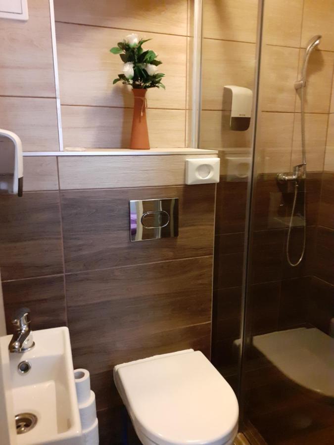 Penzion Vulture Ostrava Ngoại thất bức ảnh