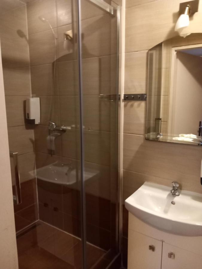 Penzion Vulture Ostrava Ngoại thất bức ảnh