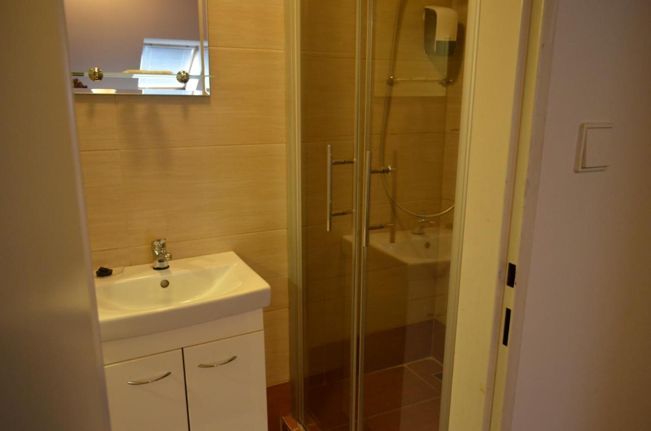 Penzion Vulture Ostrava Ngoại thất bức ảnh