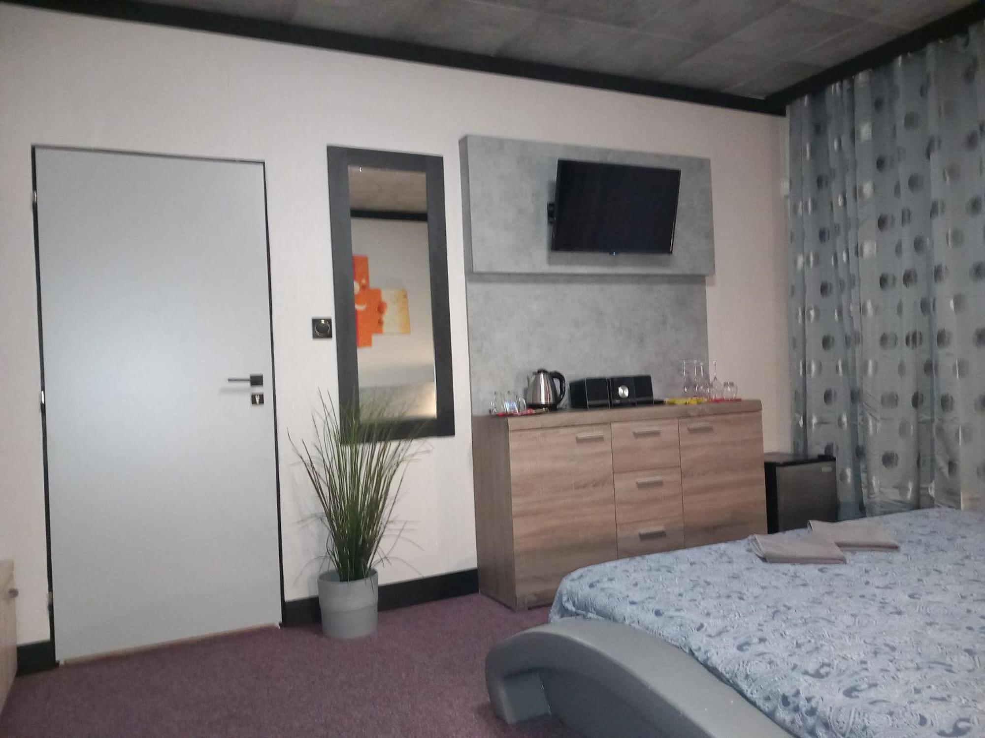 Penzion Vulture Ostrava Ngoại thất bức ảnh